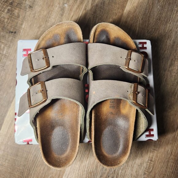 Birkenstock Shoes - 😌☮️Birkenstock Arizona Sandals Taupe Suede W7.5